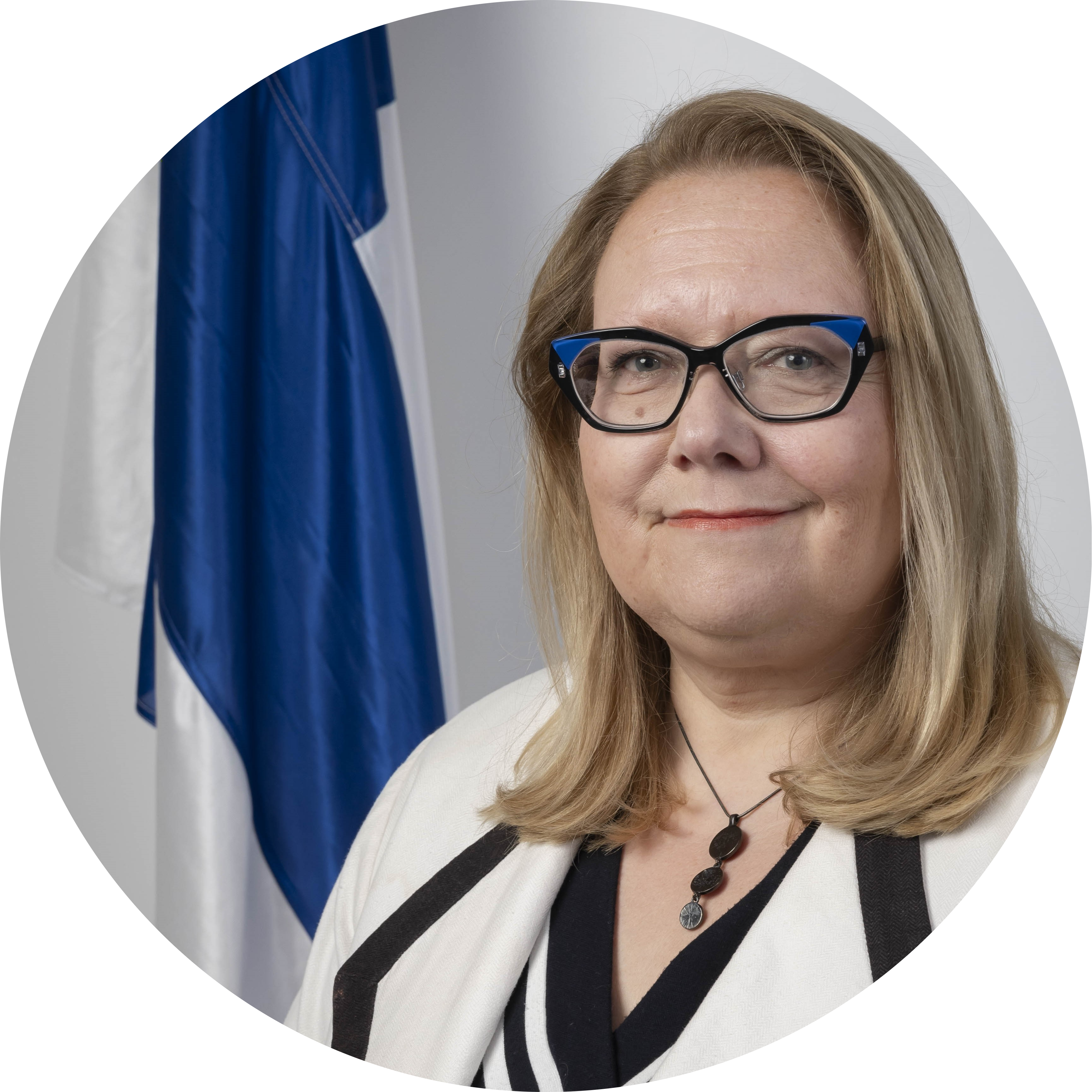 Portrait_Tuula_Yrjola- 35_modified_Finland-modified