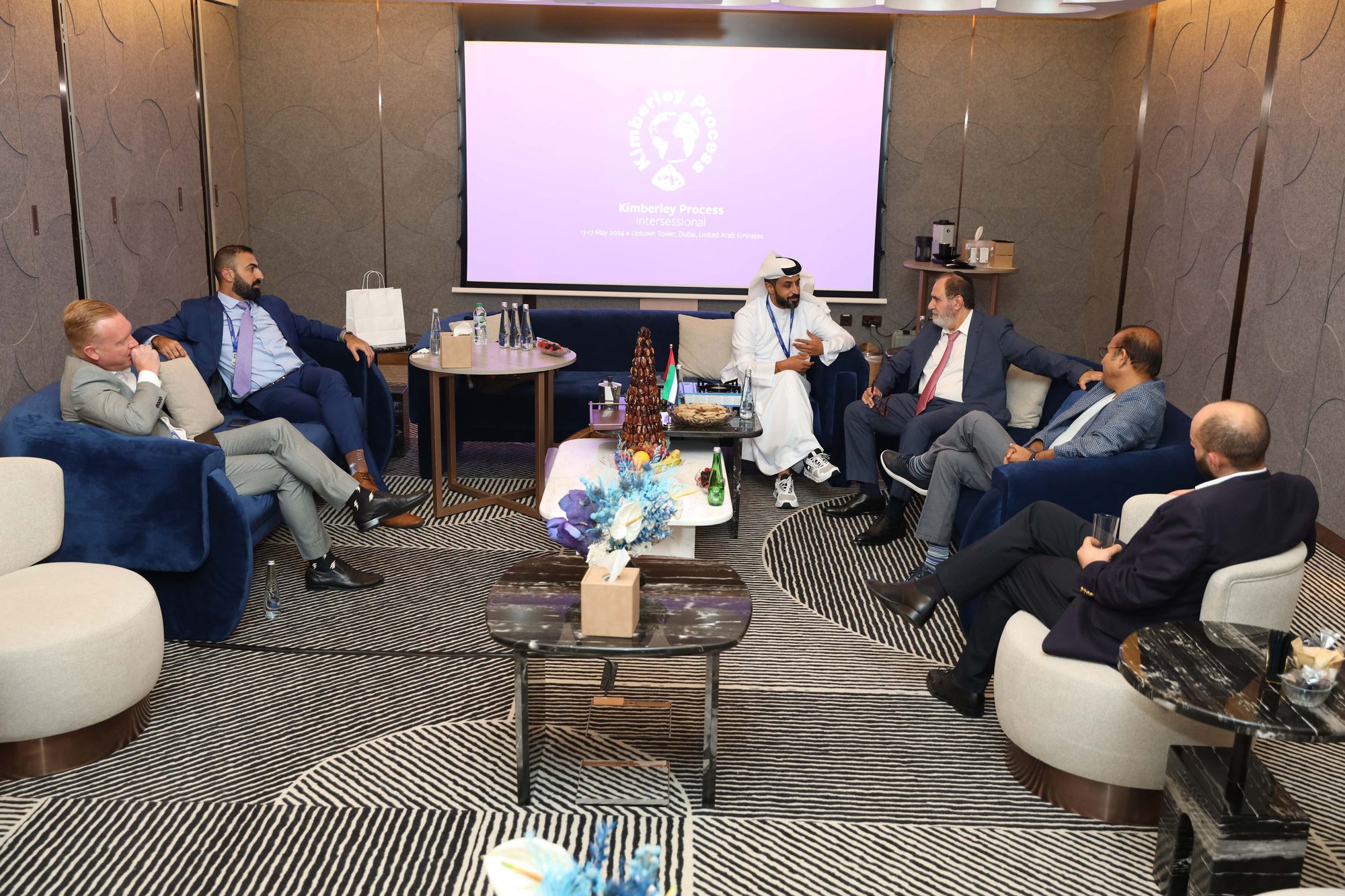 uae_8897_0