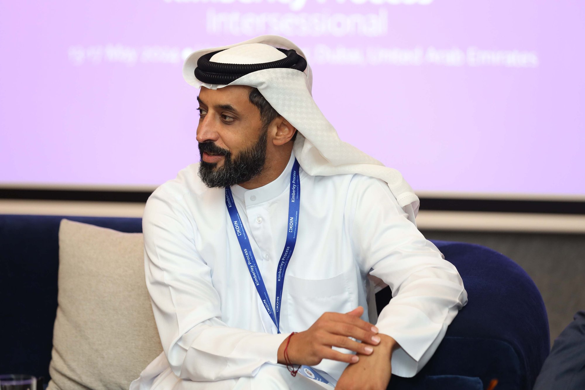 uae_8904_0